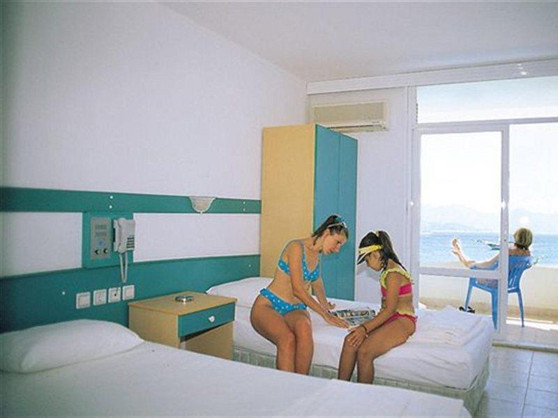 Zeybek Hotel Turunç Exterior foto